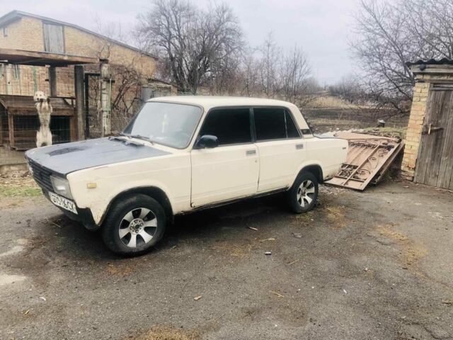 Бежевый ВАЗ 2105, объемом двигателя 1.3 л и пробегом 1000 тыс. км за 525 $, фото 3 на Automoto.ua