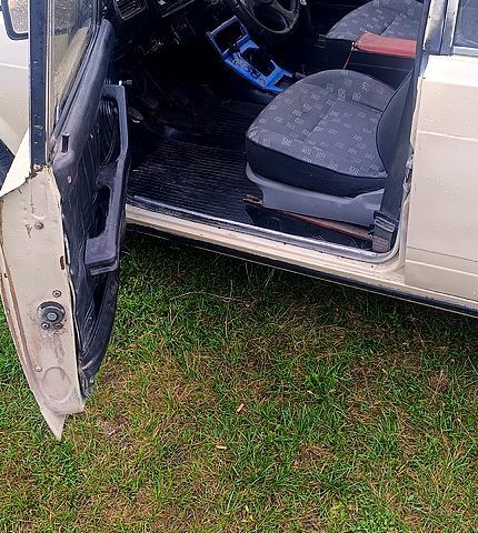 Бежевий ВАЗ 2105, об'ємом двигуна 1.3 л та пробігом 79 тис. км за 600 $, фото 1 на Automoto.ua
