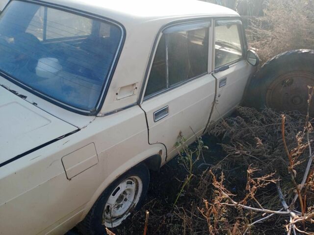 ВАЗ 2105 1982 в Васильковке на Automoto.ua Бежевый ВАЗ 2105, объемом двигателя 0 л и пробегом 1 тыс. км за 333 $, фото 3 на Automoto.ua