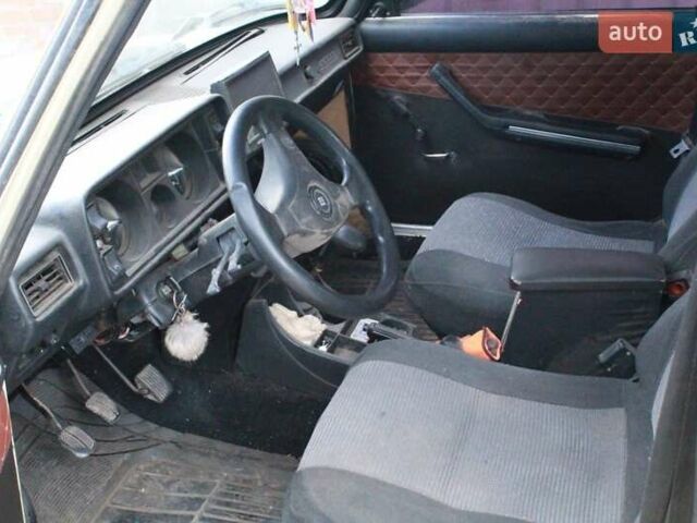 Бежевый ВАЗ 2105, объемом двигателя 1.3 л и пробегом 130 тыс. км за 520 $, фото 3 на Automoto.ua