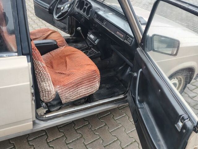 Бежевый ВАЗ 2105, объемом двигателя 1.5 л и пробегом 150 тыс. км за 650 $, фото 6 на Automoto.ua