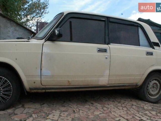 Бежевый ВАЗ 2105, объемом двигателя 1.3 л и пробегом 130 тыс. км за 520 $, фото 5 на Automoto.ua