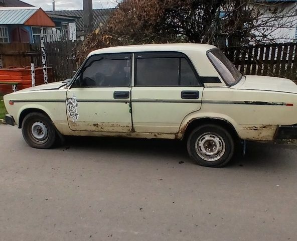 Бежевый ВАЗ 2105, объемом двигателя 0 л и пробегом 1000 тыс. км за 358 $, фото 1 на Automoto.ua