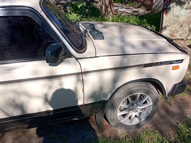 Бежевый ВАЗ 2105, объемом двигателя 1.5 л и пробегом 260 тыс. км за 1500 $, фото 2 на Automoto.ua
