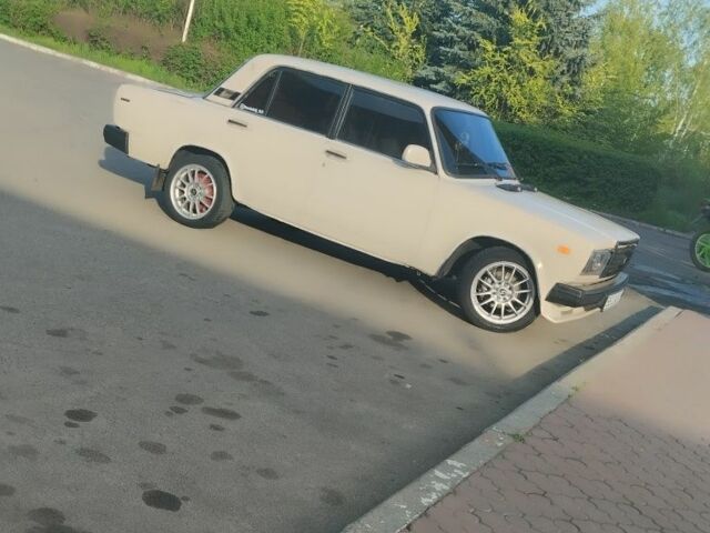 Бежевий ВАЗ 2105, об'ємом двигуна 1.5 л та пробігом 80 тис. км за 2000 $, фото 4 на Automoto.ua