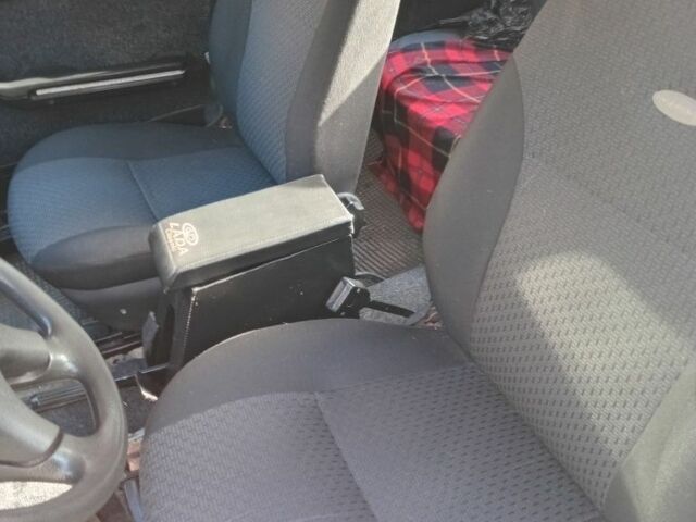 Бежевий ВАЗ 2105, об'ємом двигуна 0 л та пробігом 300 тис. км за 800 $, фото 4 на Automoto.ua