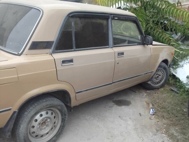 Бежевий ВАЗ 2105, об'ємом двигуна 1.3 л та пробігом 5 тис. км за 800 $, фото 1 на Automoto.ua