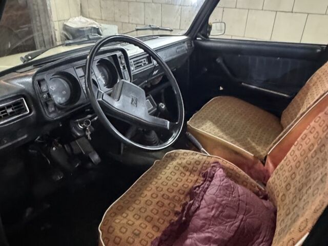 Бежевый ВАЗ 2105, объемом двигателя 1.3 л и пробегом 126 тыс. км за 524 $, фото 7 на Automoto.ua
