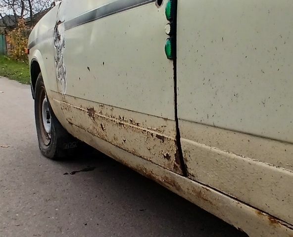 Бежевый ВАЗ 2105, объемом двигателя 0 л и пробегом 1000 тыс. км за 358 $, фото 7 на Automoto.ua