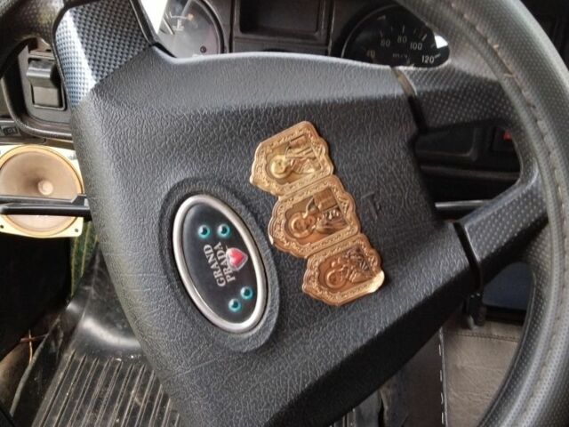 Бежевый ВАЗ 2105, объемом двигателя 1 л и пробегом 285 тыс. км за 1067 $, фото 6 на Automoto.ua