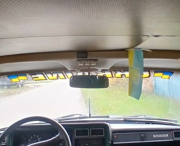 Бежевый ВАЗ 2105, объемом двигателя 0 л и пробегом 1000 тыс. км за 358 $, фото 4 на Automoto.ua