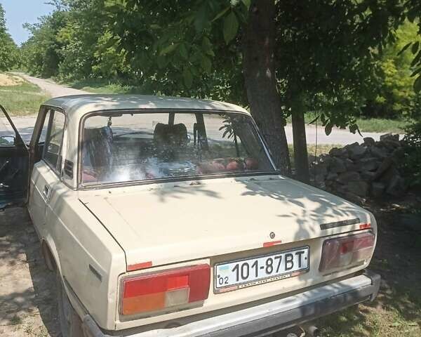 Бежевый ВАЗ 2105, объемом двигателя 1.2 л и пробегом 200 тыс. км за 500 $, фото 4 на Automoto.ua