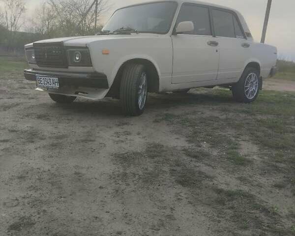 Бежевий ВАЗ 2105, об'ємом двигуна 1.5 л та пробігом 80 тис. км за 2000 $, фото 4 на Automoto.ua