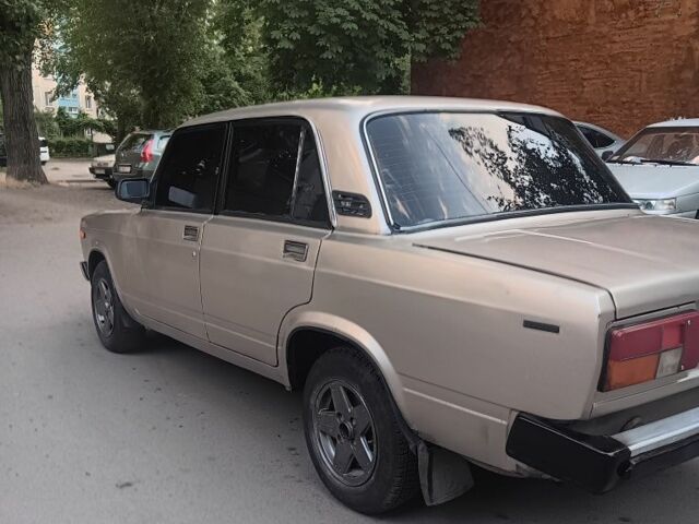 Бежевый ВАЗ 2105, объемом двигателя 1.3 л и пробегом 56 тыс. км за 600 $, фото 1 на Automoto.ua