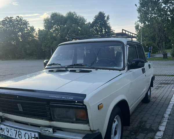 Бежевый ВАЗ 2105, объемом двигателя 1.6 л и пробегом 230 тыс. км за 600 $, фото 1 на Automoto.ua