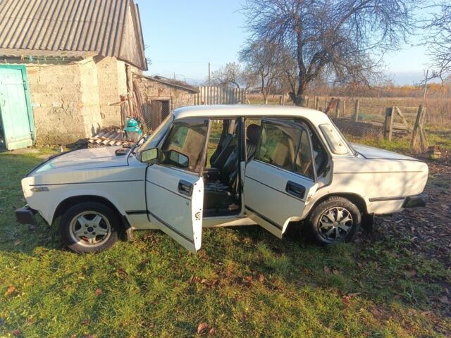 Бежевий ВАЗ 2105, об'ємом двигуна 1 л та пробігом 89 тис. км за 500 $, фото 2 на Automoto.ua