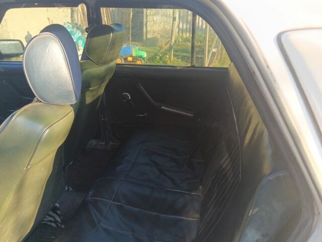 Бежевий ВАЗ 2105, об'ємом двигуна 1 л та пробігом 89 тис. км за 500 $, фото 12 на Automoto.ua