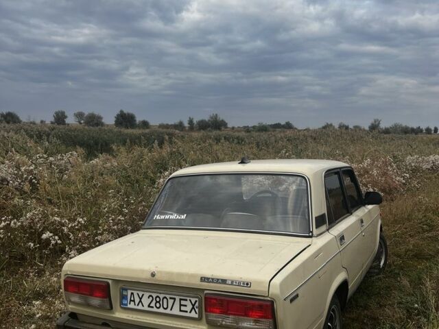 Бежевый ВАЗ 2105, объемом двигателя 1.3 л и пробегом 340 тыс. км за 1000 $, фото 2 на Automoto.ua