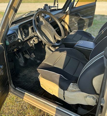 Бежевый ВАЗ 2105, объемом двигателя 1.2 л и пробегом 0 тыс. км за 1000 $, фото 6 на Automoto.ua