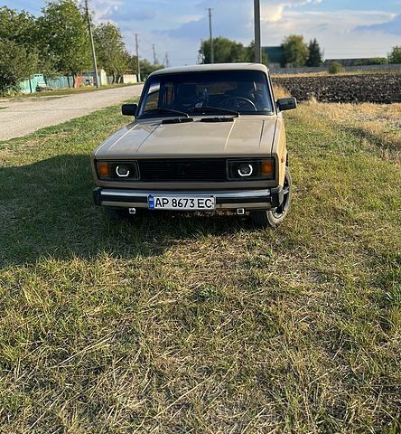 Бежевый ВАЗ 2105, объемом двигателя 1.2 л и пробегом 0 тыс. км за 1000 $, фото 2 на Automoto.ua
