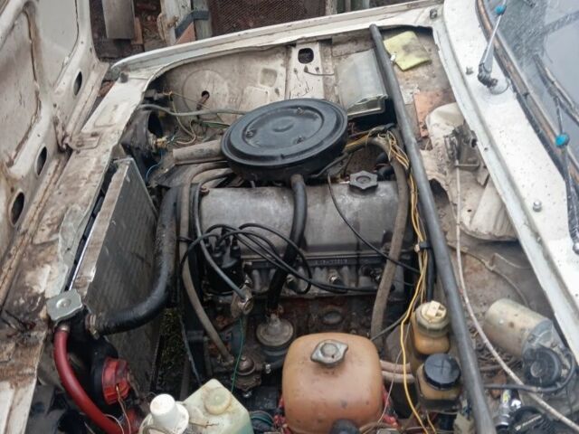 Бежевый ВАЗ 2105, объемом двигателя 1 л и пробегом 60 тыс. км за 500 $, фото 10 на Automoto.ua