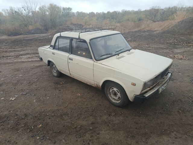 ВАЗ 2105 1985 в Чугуеве на Automoto.ua Бежевый ВАЗ 2105, объемом двигателя 1.5 л и пробегом 140 тыс. км за 380 $, фото 6 на Automoto.ua