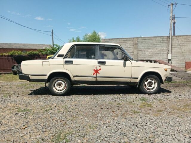 Бежевий ВАЗ 2105, об'ємом двигуна 1.6 л та пробігом 200 тис. км за 334 $, фото 3 на Automoto.ua