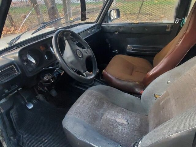 Бежевый ВАЗ 2105, объемом двигателя 5 л и пробегом 12 тыс. км за 323 $, фото 6 на Automoto.ua