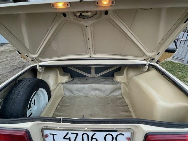 Бежевый ВАЗ 2105, объемом двигателя 1.3 л и пробегом 65 тыс. км за 1667 $, фото 10 на Automoto.ua