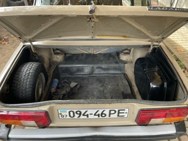 Бежевый ВАЗ 2105, объемом двигателя 1.3 л и пробегом 50 тыс. км за 597 $, фото 7 на Automoto.ua