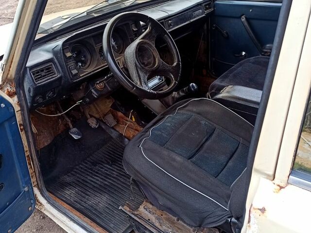 Бежевий ВАЗ 2105, об'ємом двигуна 1.6 л та пробігом 123 тис. км за 550 $, фото 5 на Automoto.ua