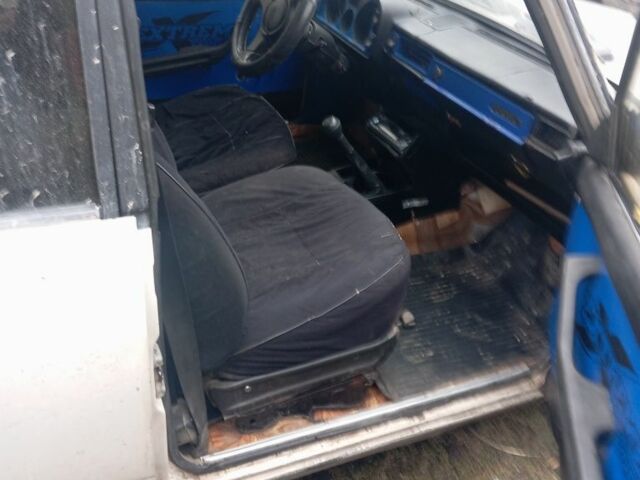 Бежевый ВАЗ 2105, объемом двигателя 1 л и пробегом 60 тыс. км за 500 $, фото 7 на Automoto.ua