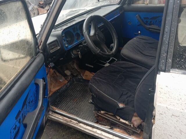 Бежевый ВАЗ 2105, объемом двигателя 1 л и пробегом 60 тыс. км за 500 $, фото 9 на Automoto.ua