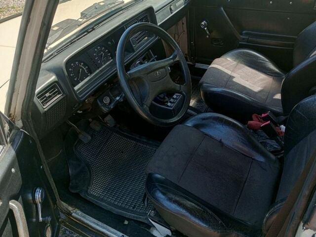 Бежевий ВАЗ 2105, об'ємом двигуна 1.6 л та пробігом 200 тис. км за 334 $, фото 5 на Automoto.ua