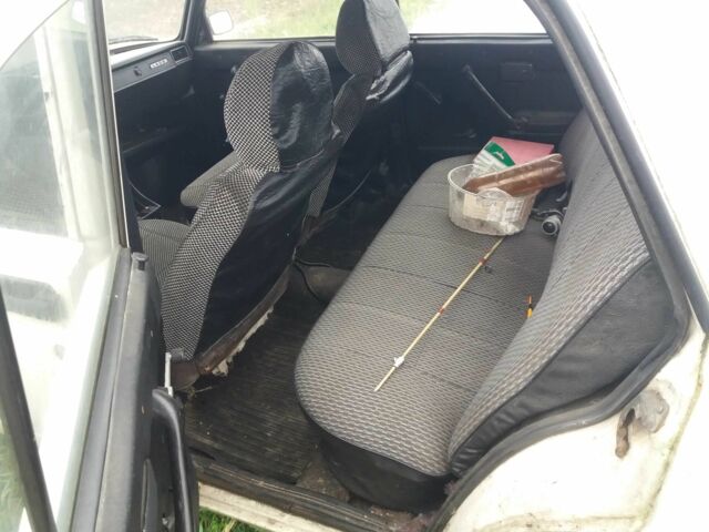 Бежевый ВАЗ 2105, объемом двигателя 1.3 л и пробегом 1000 тыс. км за 358 $, фото 4 на Automoto.ua