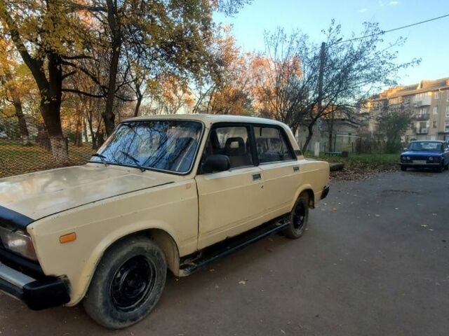 Бежевый ВАЗ 2105, объемом двигателя 5 л и пробегом 12 тыс. км за 323 $, фото 1 на Automoto.ua