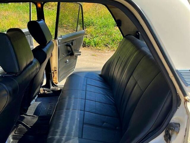 Бежевый ВАЗ 2105, объемом двигателя 1.3 л и пробегом 0 тыс. км за 650 $, фото 6 на Automoto.ua