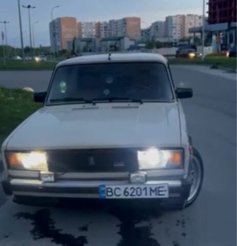 Бежевый ВАЗ 2105, объемом двигателя 1.3 л и пробегом 89 тыс. км за 1300 $, фото 4 на Automoto.ua