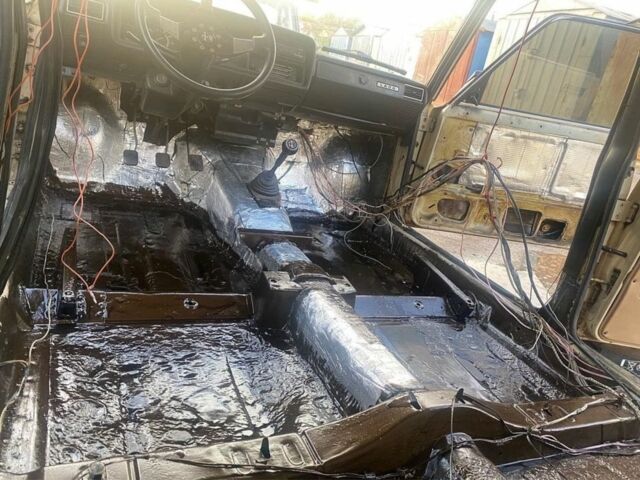 Бежевый ВАЗ 2105, объемом двигателя 1.3 л и пробегом 89 тыс. км за 1300 $, фото 9 на Automoto.ua