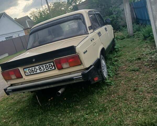 Бежевый ВАЗ 2105, объемом двигателя 1.3 л и пробегом 120 тыс. км за 400 $, фото 5 на Automoto.ua