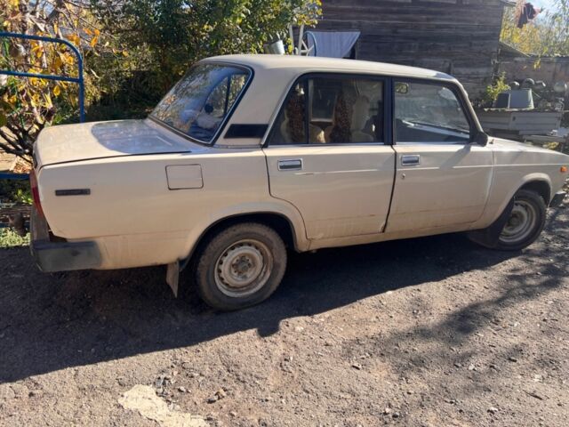 Бежевий ВАЗ 2105, об'ємом двигуна 1.5 л та пробігом 250 тис. км за 600 $, фото 1 на Automoto.ua