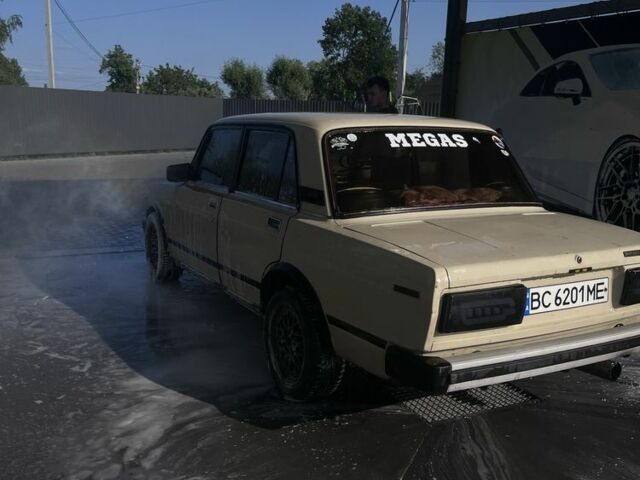 Бежевый ВАЗ 2105, объемом двигателя 1.3 л и пробегом 89 тыс. км за 1300 $, фото 2 на Automoto.ua