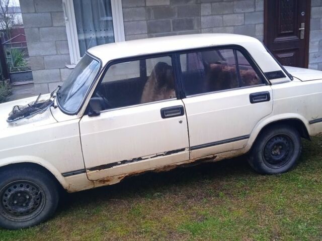 Бежевый ВАЗ 2105, объемом двигателя 1 л и пробегом 1 тыс. км за 508 $, фото 1 на Automoto.ua