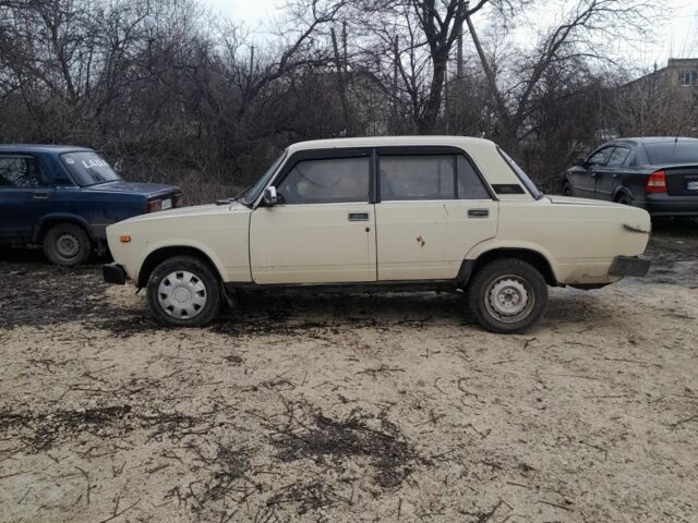 Бежевый ВАЗ 2105, объемом двигателя 0 л и пробегом 190 тыс. км за 451 $, фото 1 на Automoto.ua