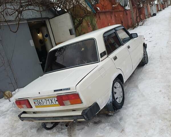 Бежевый ВАЗ 2105, объемом двигателя 1.5 л и пробегом 200 тыс. км за 550 $, фото 1 на Automoto.ua