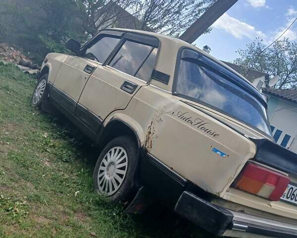 Бежевый ВАЗ 2105, объемом двигателя 1.3 л и пробегом 120 тыс. км за 400 $, фото 8 на Automoto.ua