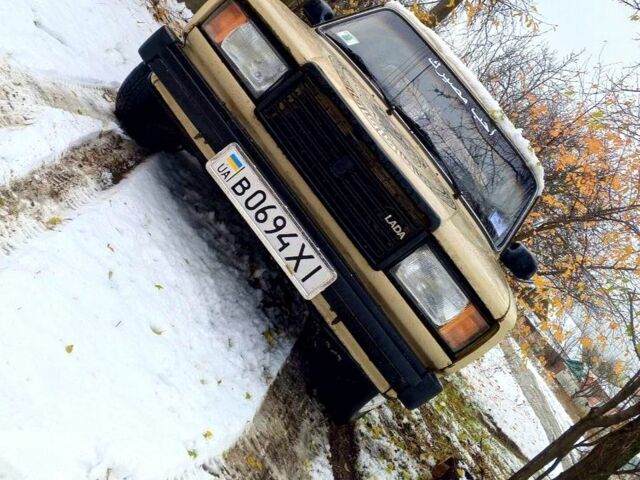 Бежевый ВАЗ 2105, объемом двигателя 1.3 л и пробегом 0 тыс. км за 840 $, фото 2 на Automoto.ua