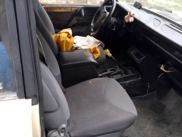 Бежевый ВАЗ 2105, объемом двигателя 0 л и пробегом 200 тыс. км за 250 $, фото 1 на Automoto.ua