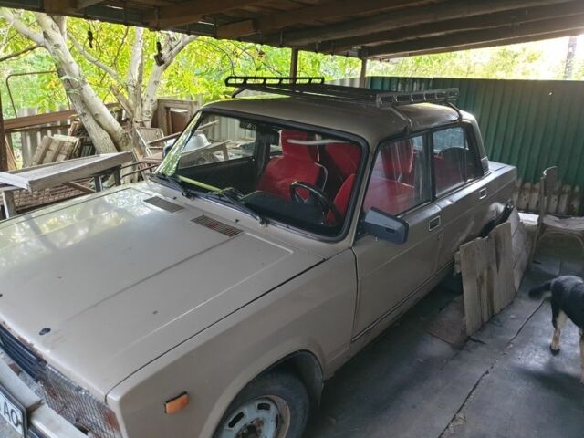 Бежевый ВАЗ 2105, объемом двигателя 0 л и пробегом 1000 тыс. км за 600 $, фото 1 на Automoto.ua