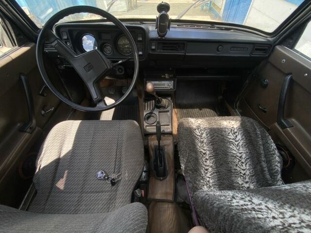 Бежевый ВАЗ 2105, объемом двигателя 1.3 л и пробегом 250 тыс. км за 800 $, фото 8 на Automoto.ua